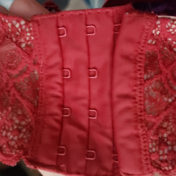 46DD size Torrid Unlined Red Lace Underwire bra pretty! 💋 - Picture 6 of 7